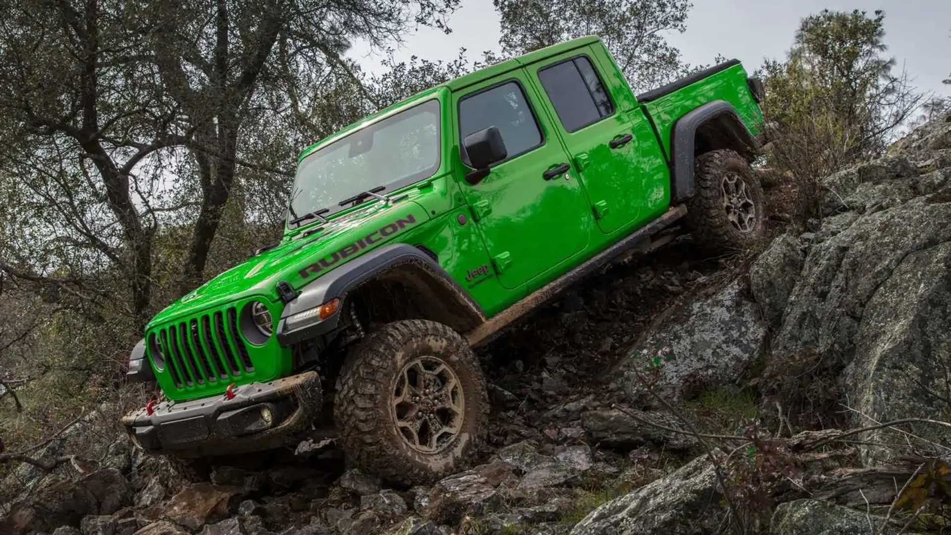 Jeep Gladiator Gets Gecko Paint, Gorilla Glass Becomes Factory Option 1 Jeep Gladiator Gets Gecko Paint, Gorilla Glass Becomes Factory Option