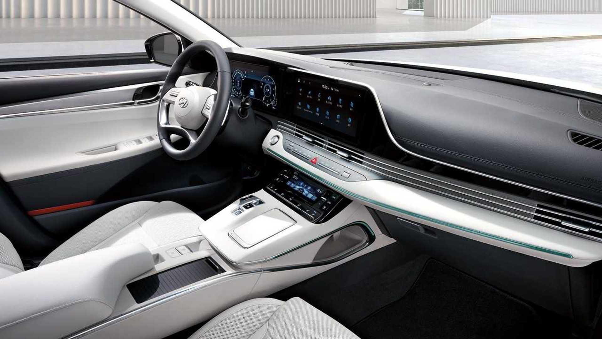 Hyundai Grandeur Le Blanc Adds (Mostly) White Cabin to Flagship Sedan 1 Hyundai Grandeur Le Blanc Adds (Mostly) White Cabin to Flagship Sedan