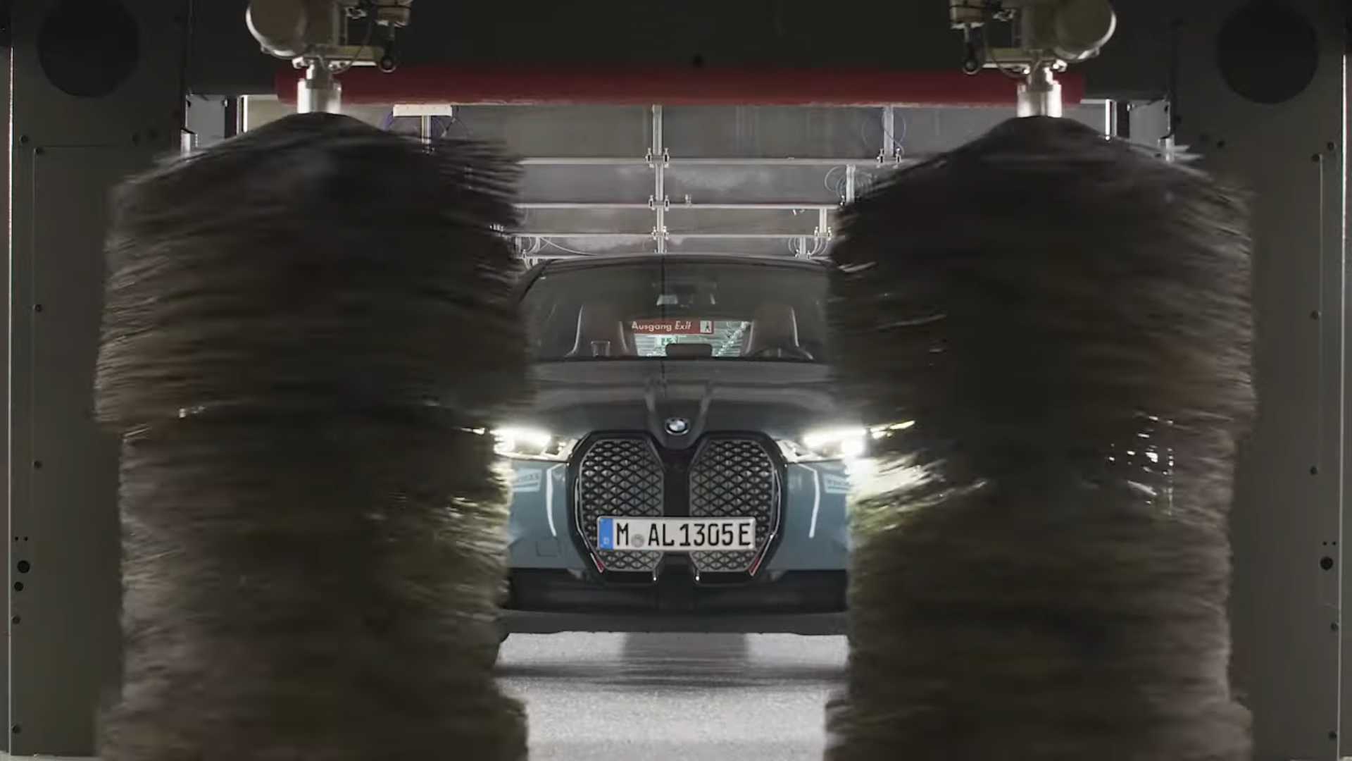 Watch BMW iX Drive Itself Around Looking For A Charge And Wash 1 Watch BMW iX Drive Itself Around Looking For A Charge And Wash