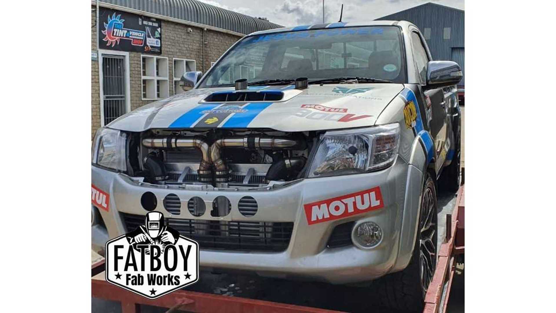 Toyota Hilux Twin-Turbo V12 Borrows Engine From Century Sedan 1 Toyota Hilux Twin-Turbo V12 Borrows Engine From Century Sedan