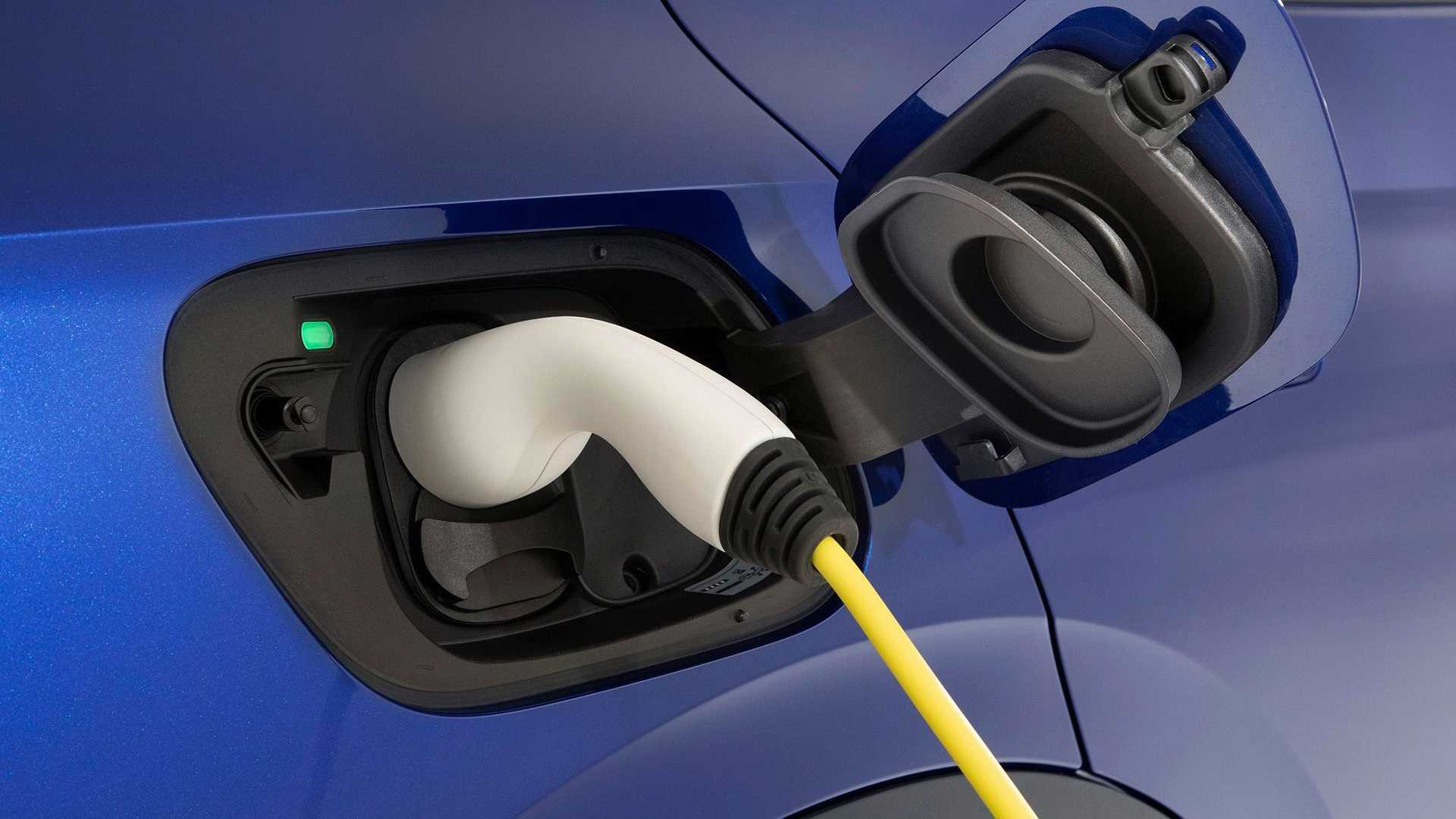 Europe Seeking 2035 Combustion Engine Ban: Report 1 Europe Seeking 2035 Combustion Engine Ban: Report