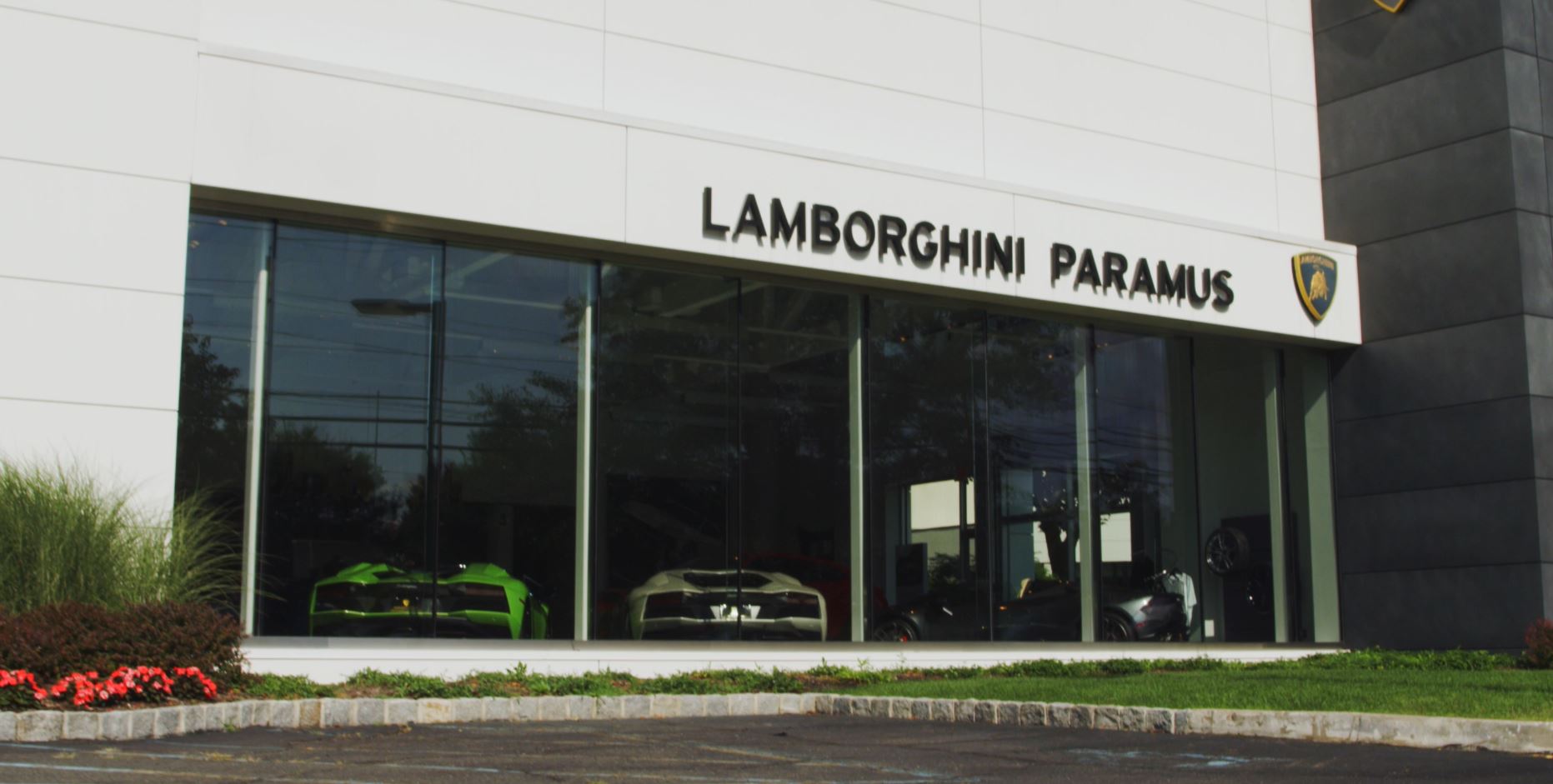 Dealer Details Paramus