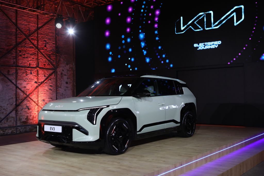 1732869397-kia-lansman-tema-2-29112024