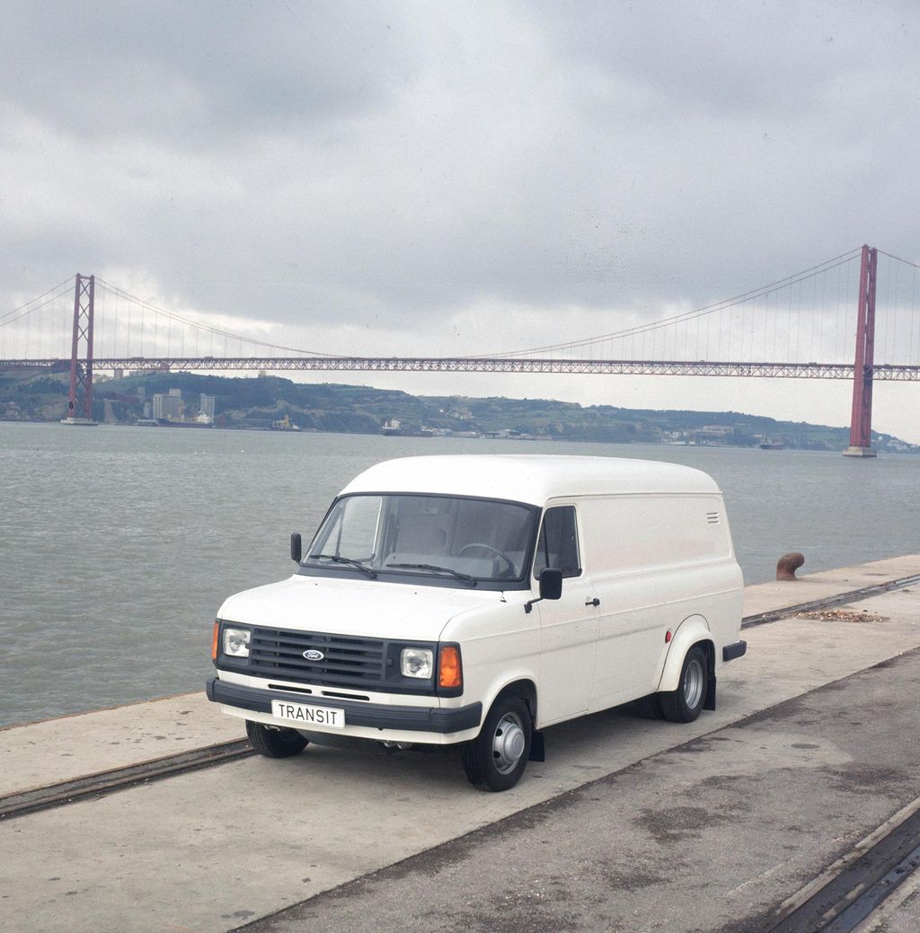 1750413989-1984-transit