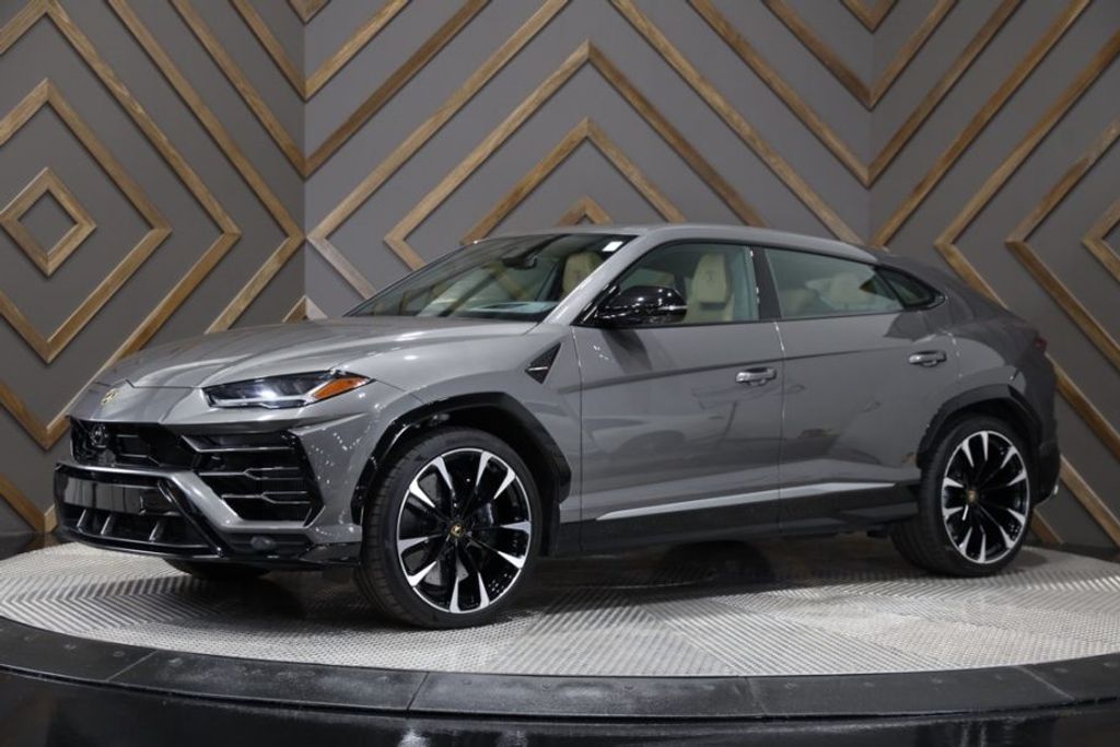 Discover Sarchione Auto Gallery’s Luxury Cars For Sale 10 Inventory