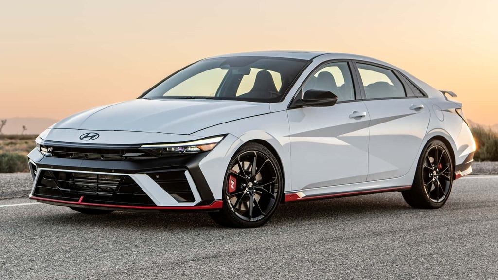 2024-hyundai-elantra-n