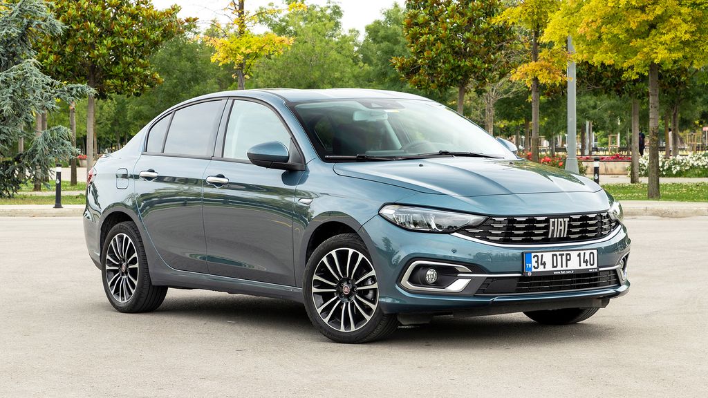 Fiat Egea Limousine, Dreiviertelansicht vorne