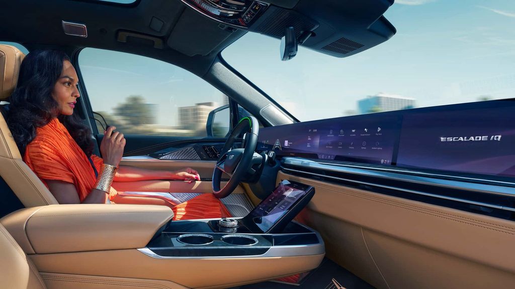 gm-super-cruise-on-a-cadillac-escalade-iq
