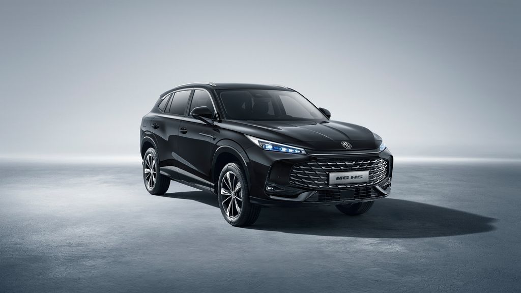 mg-hs-luxury-3