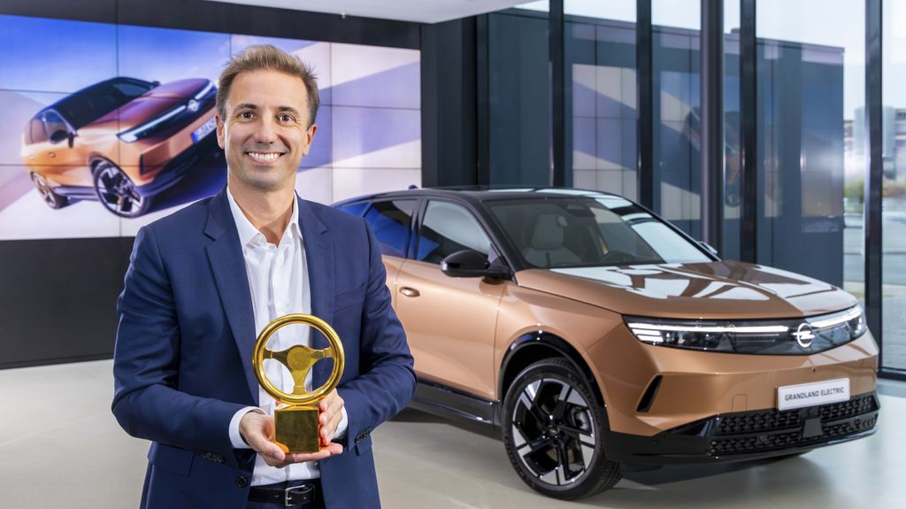 opel-ceo-florian-huettl-ve-yeni-opel-grandland