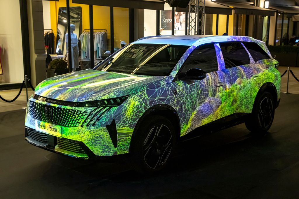 peugeot-e-5008-art-on-cars-1