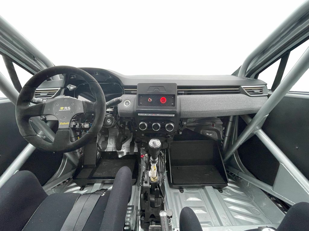 renault-clio-rally620255-2048x1536