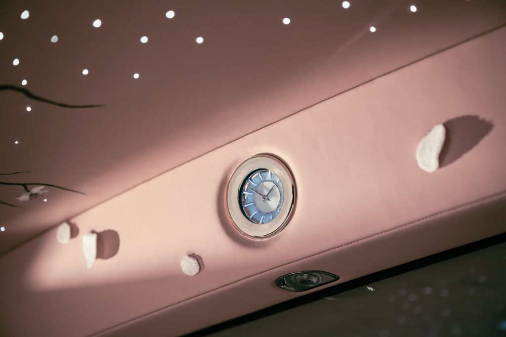 rollsroycephantomcherryblossom-4