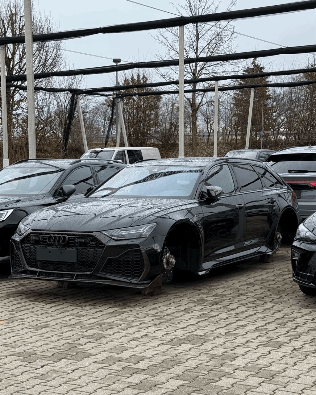 thieves-break-into-tuner-s-hq-steal-300000-worth-of-wheels-leaving-cars-on-bricks-248024-1