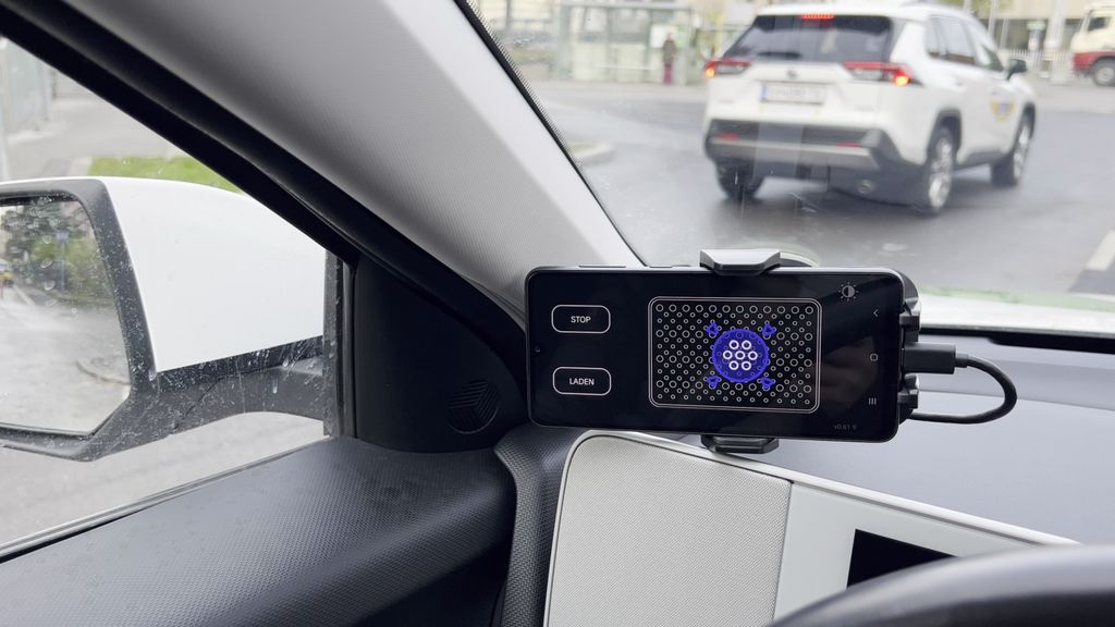 ui-4-bitte-auf-dem-pad-postionieren-1440x810