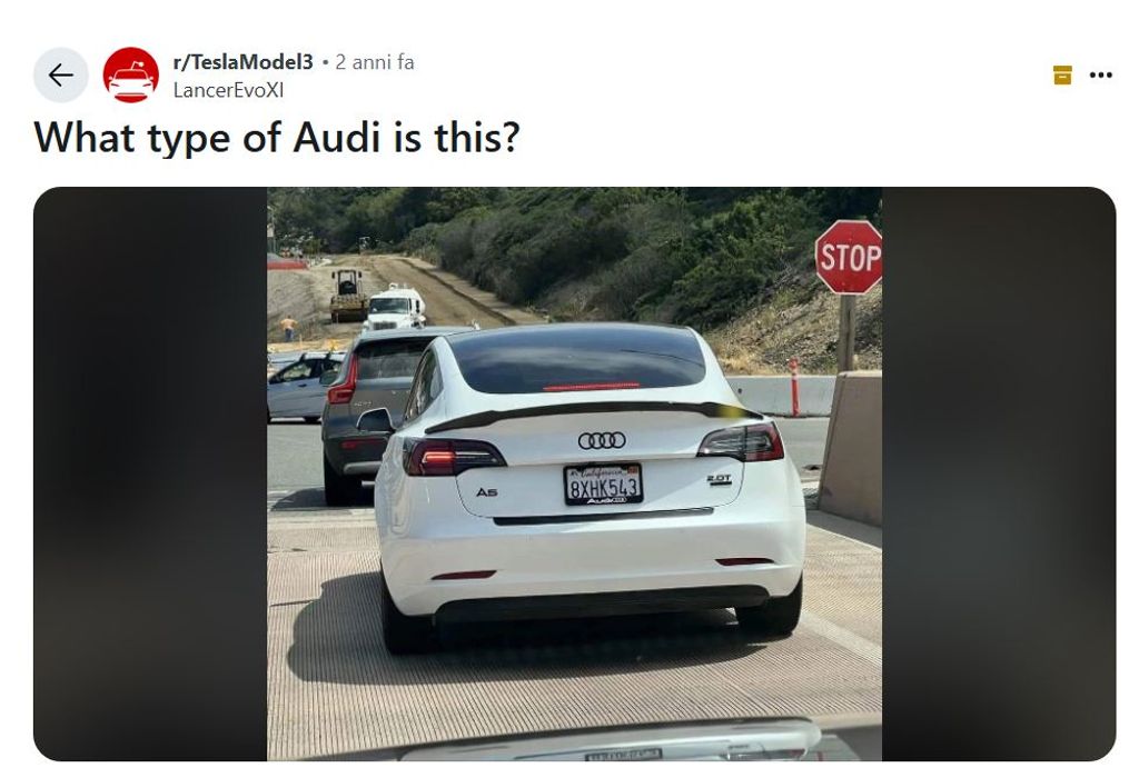una-tesla-model-3-con-loghi-audi-reddit
