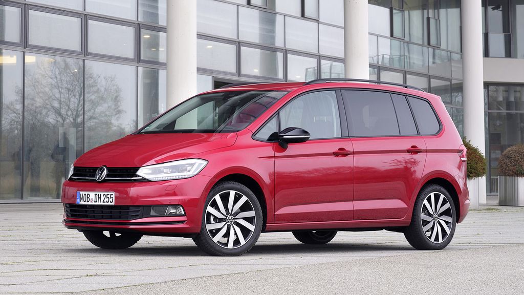 Se vi serve un minivan c'è la Volkswagen Touran