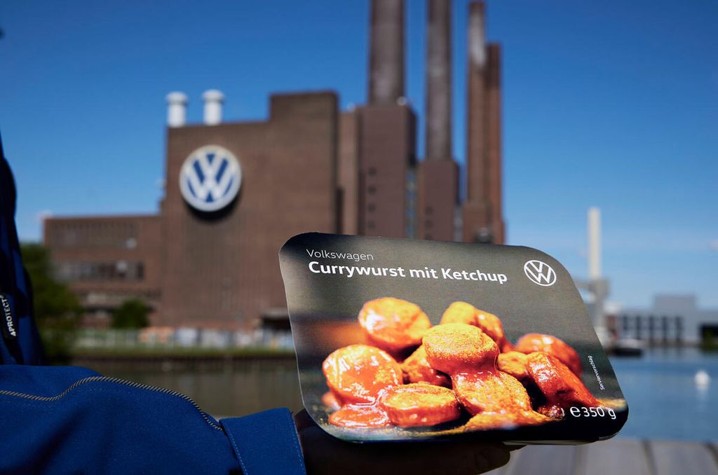 vw-currywurst-with-factory
