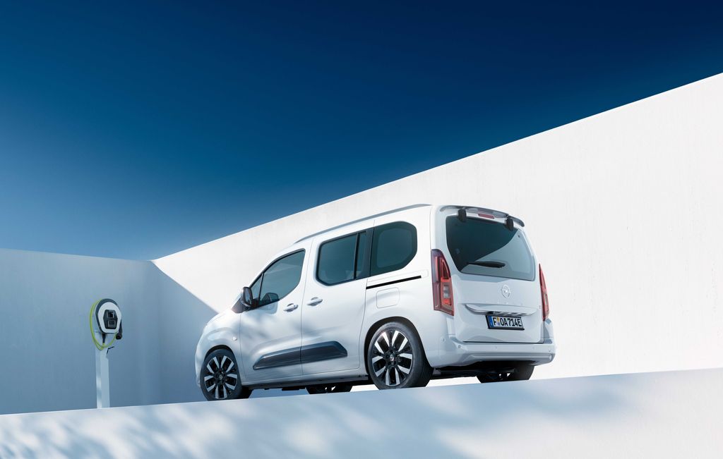 yeni-opel-combo-elektrik-2