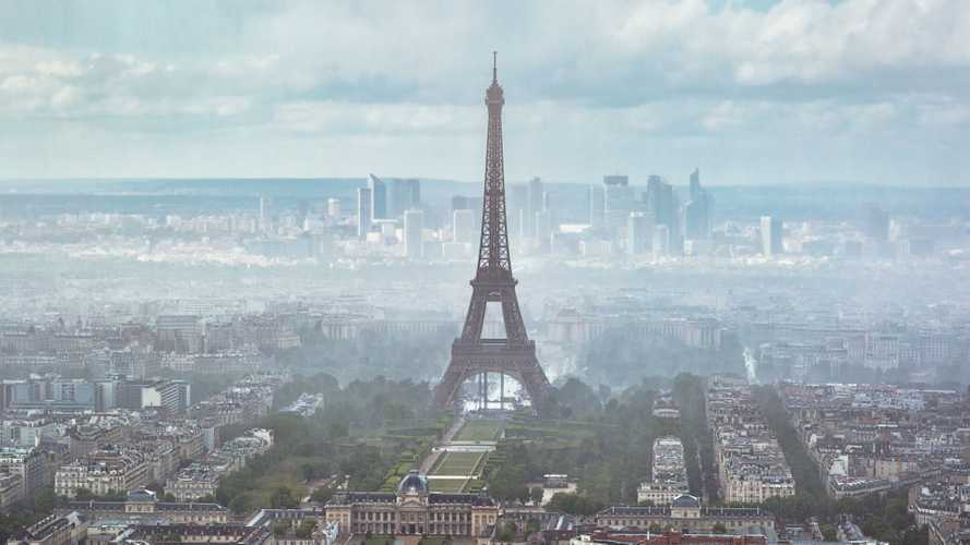 Eiffel Tower smog, Paris, France