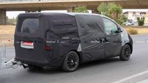 Yeni Hyundai H1/Starex Casus Fotoğrafları