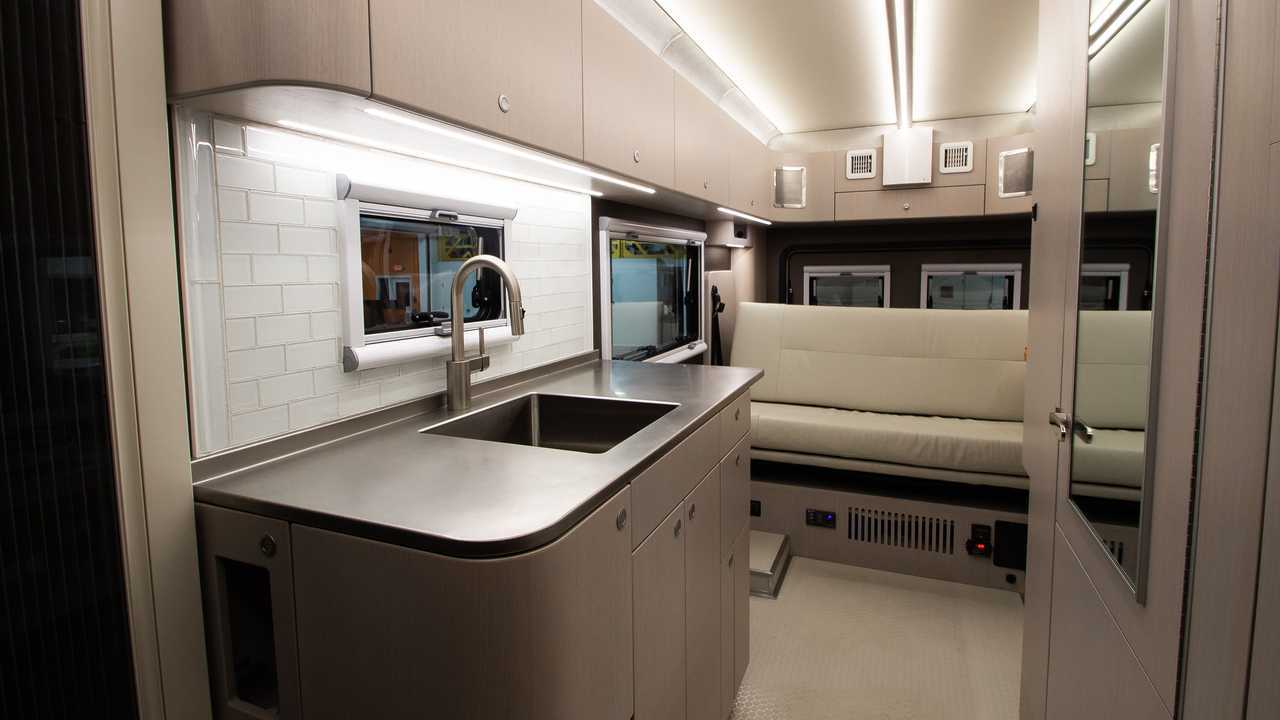 Mercedes-Benz Sprinter B Box Camper