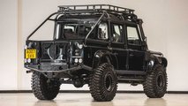 Land Rover Defender SVX ex-James Bond à vendre