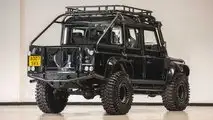 Land Rover Defender SVX ex-James Bond à vendre