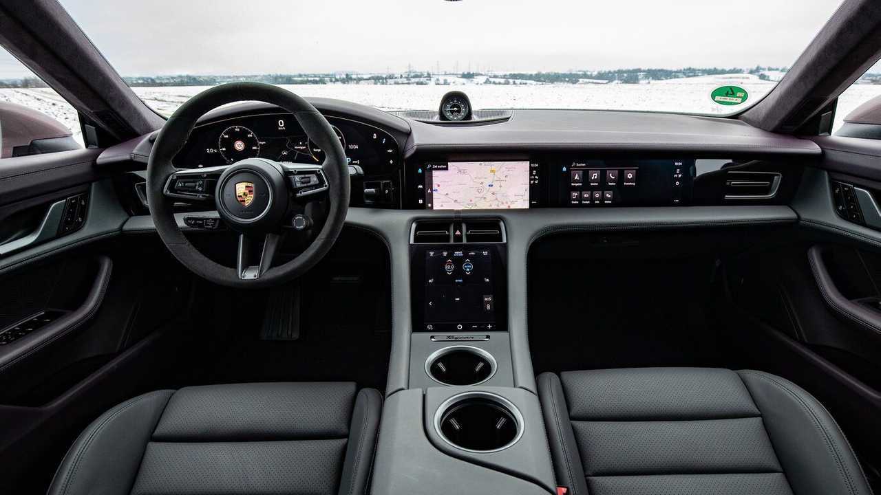 Porsche Taycan Cockpit (Bildquelle: https://media.porsche.com/mediakit/taycan/de/bilder)