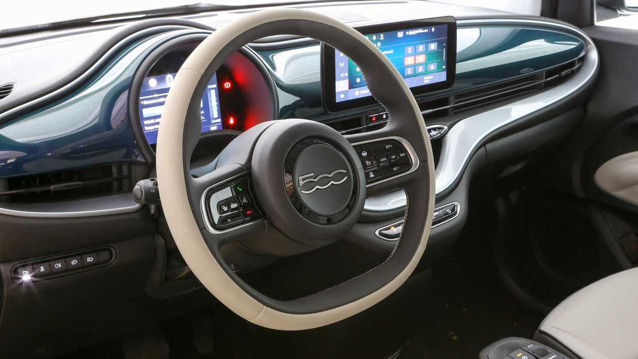 Comparativo: Fiat 500e vs. Mini Cooper SE
