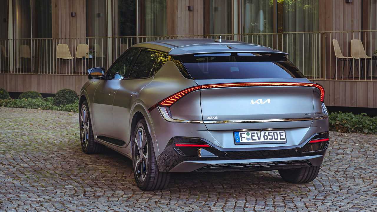 Kia EV6 in Silber Matt (Standaufnahme)
