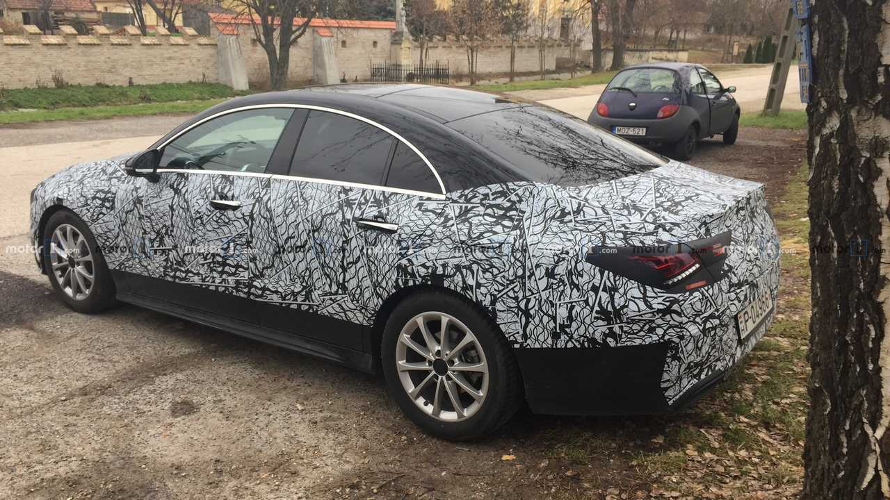 2020-as Mercedes CLA kémfotó