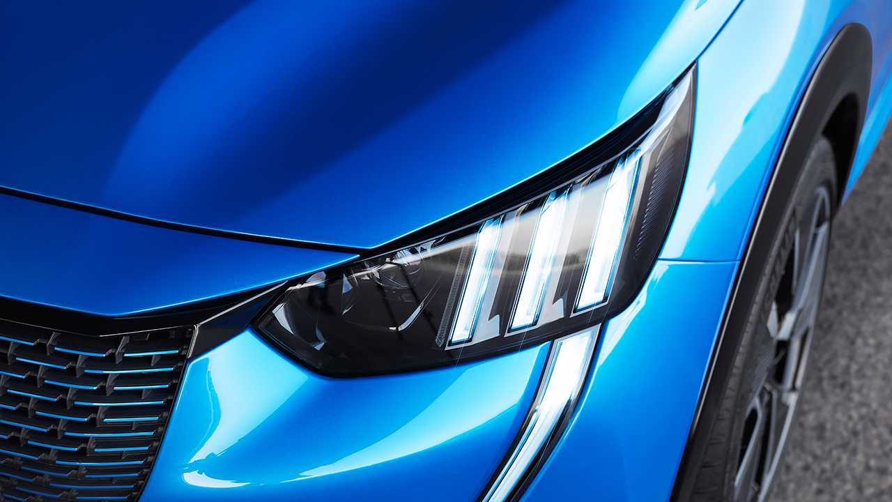 Nuova Peugeot e208