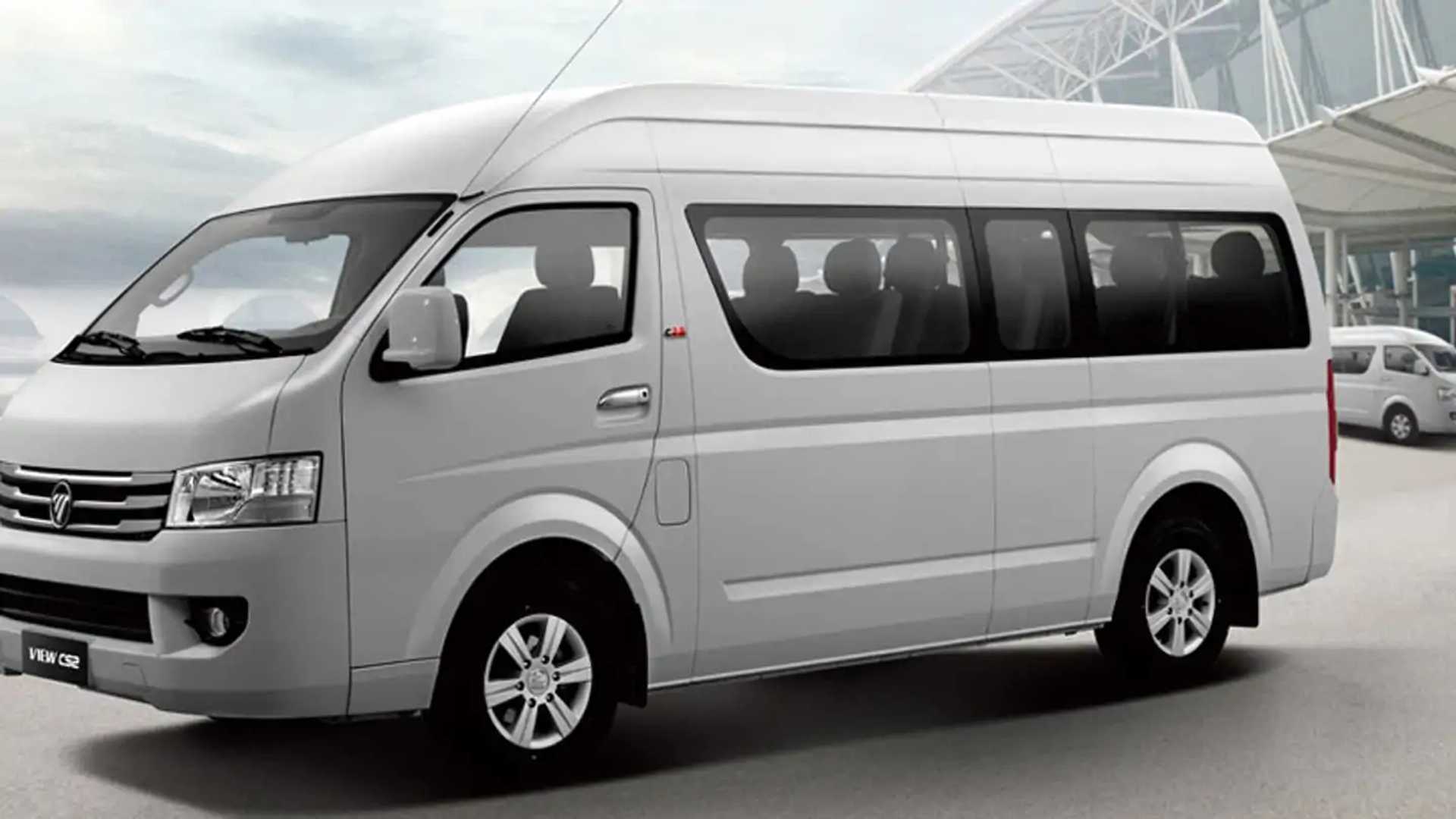 No sólo pickups Foton traerá una minivan de 16 asientos a la Argentina