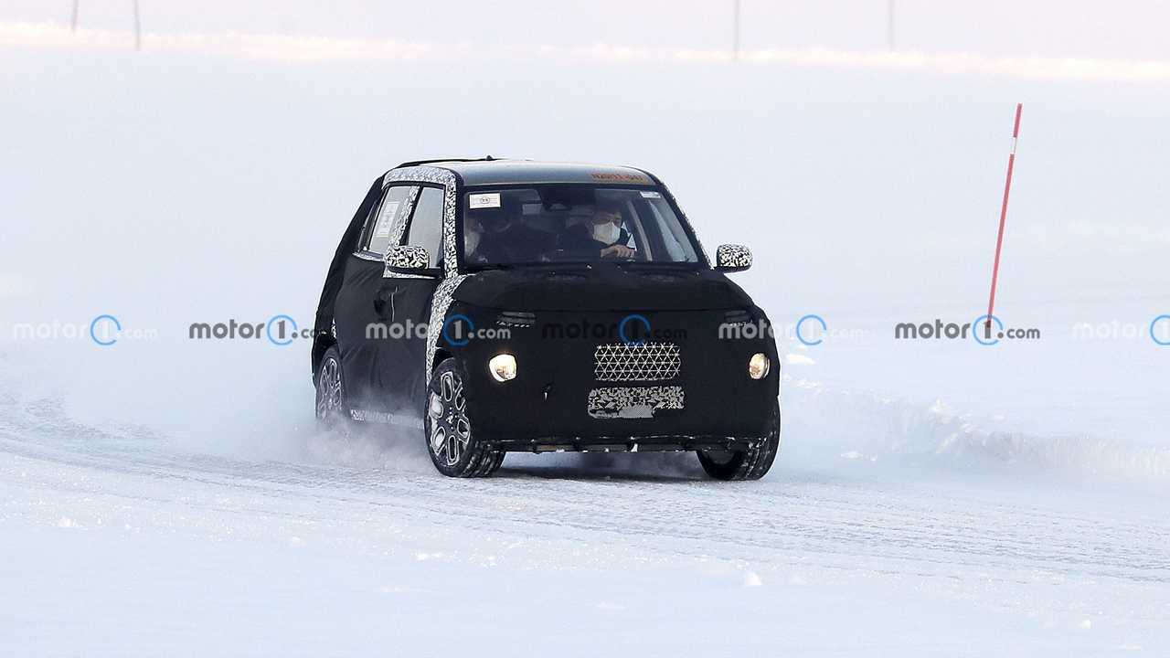 Hyundai AX-1 spia foto