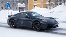 2022 Porsche 911 Safari spy photo