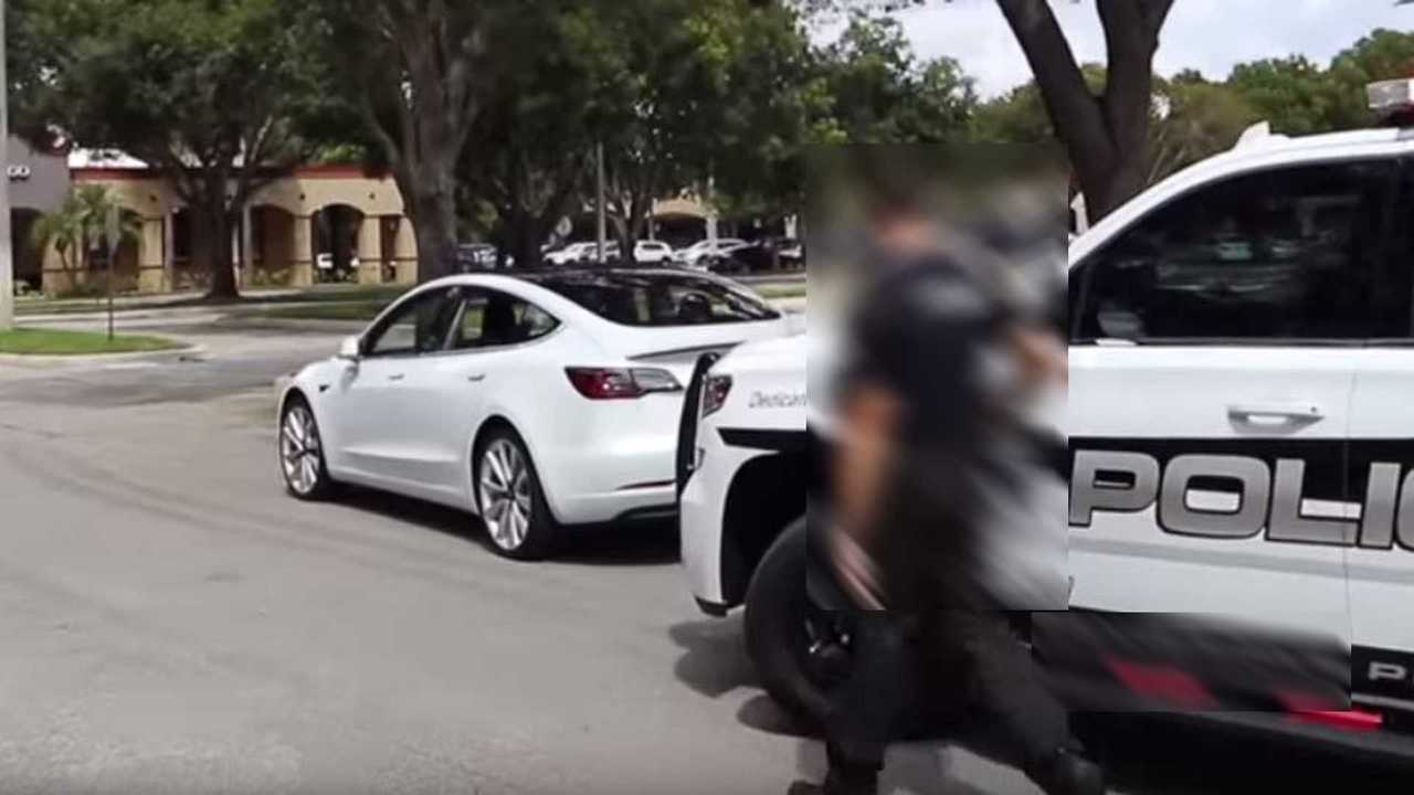CONFIRMED - Police Pulling Over A Tesla In Smart Summon Was Staged