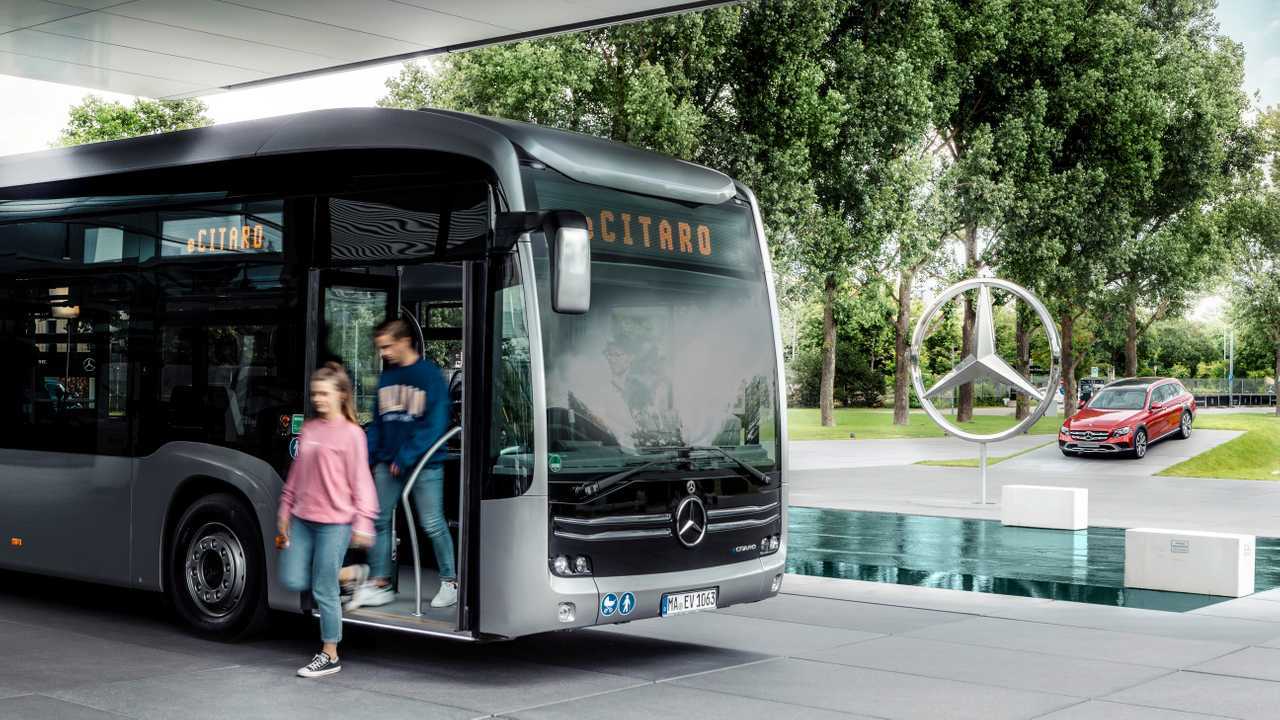 Decreto Ambiente, incentivi per lo sharing di auto green