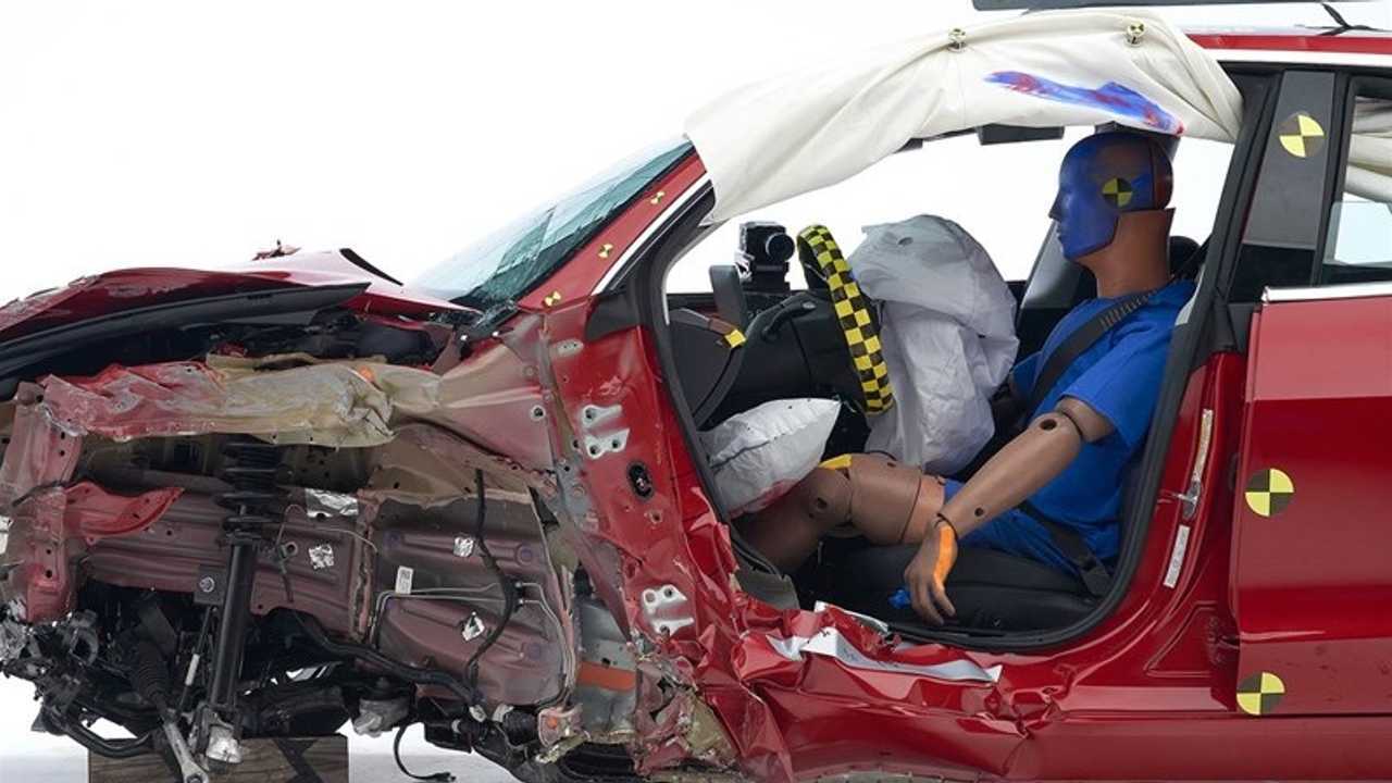 Tesla IIHS test