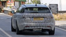 Makyajlı Jaguar XF Sportbrake Yoğun Kamuflajlı Casus Fotoğrafları