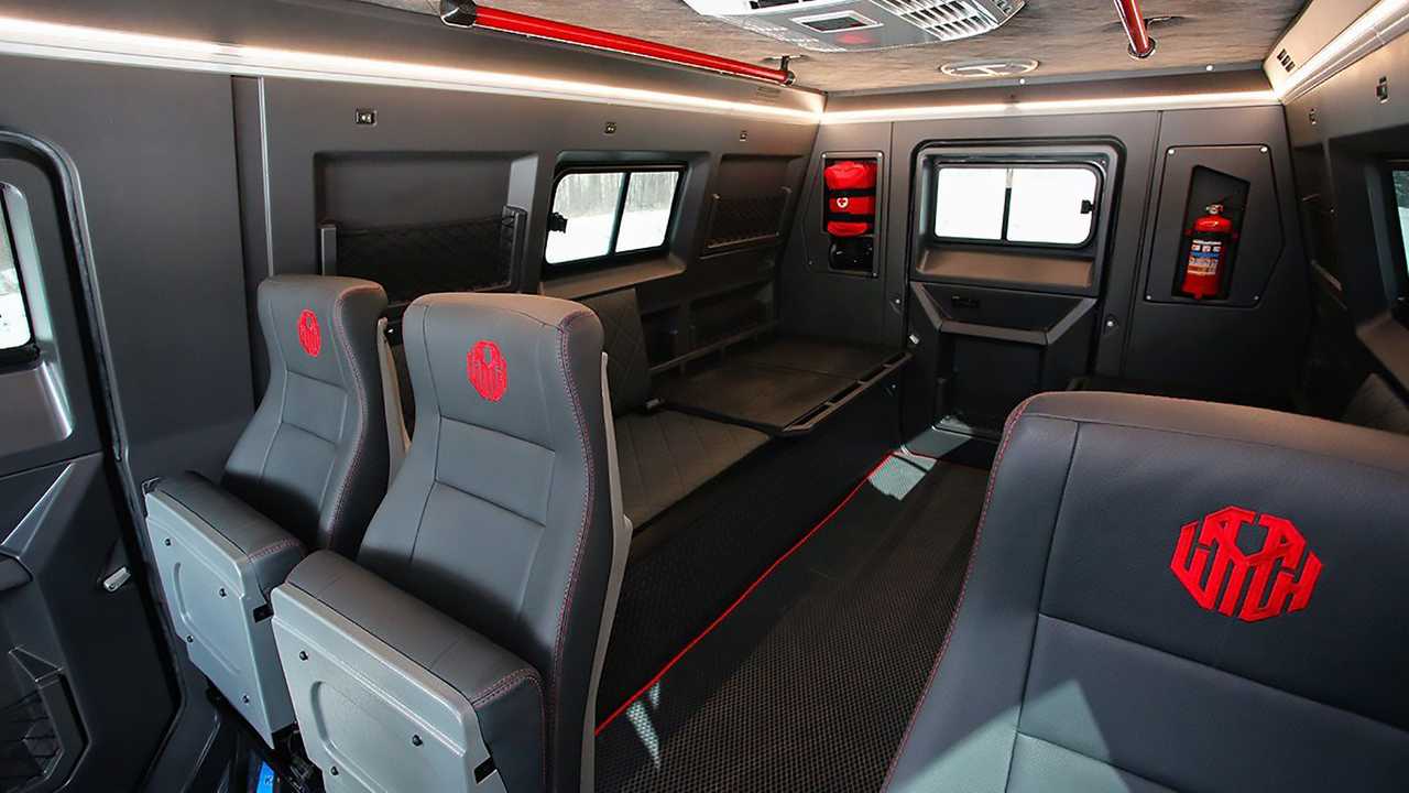 Avtoros Schamane 8x8