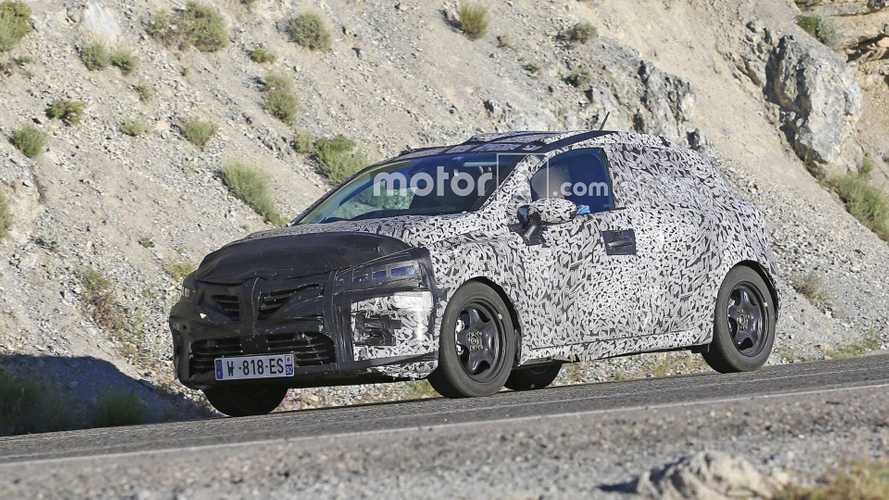 2019 Renautl Clio spy photo