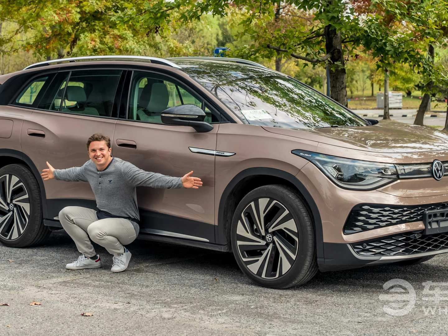 2022 VW ID.6 Shows Its Competencies In Walkaround Video