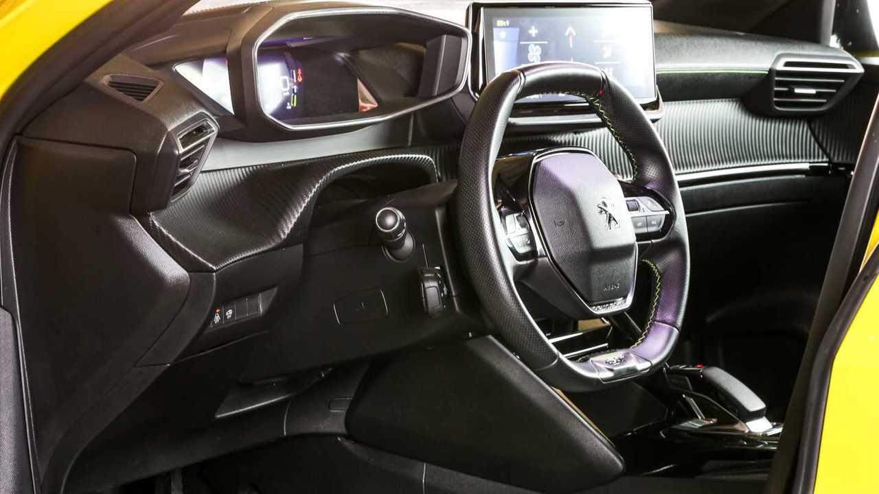 Peugeot e-208 GT (BR)