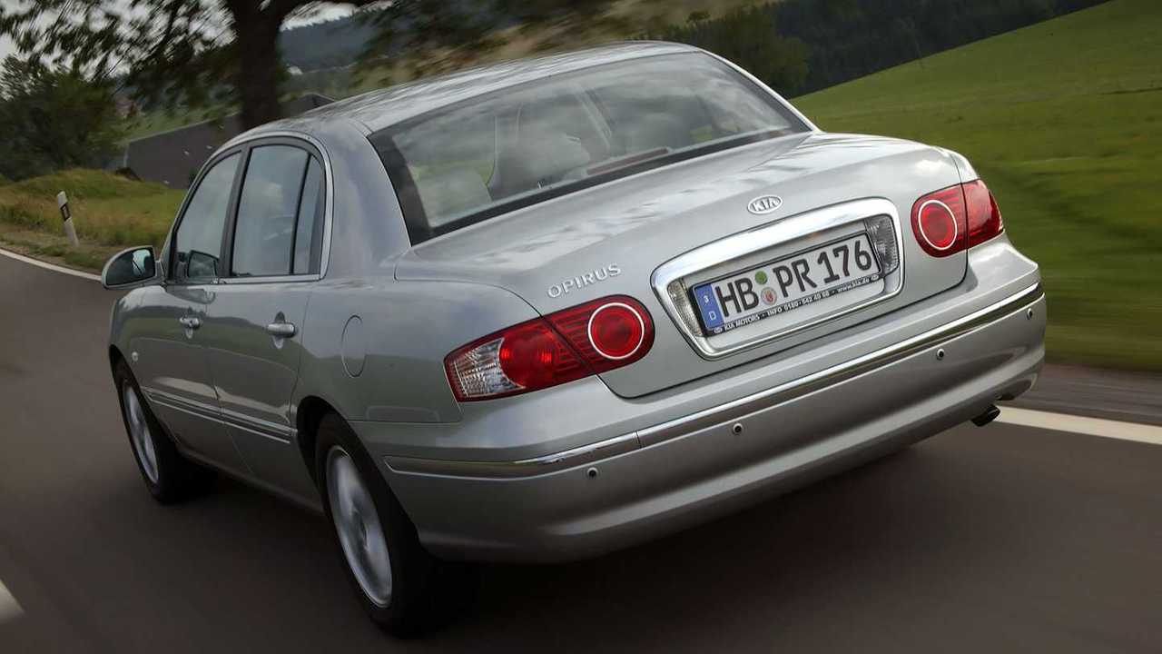 Kia Opirus (2003-2010)