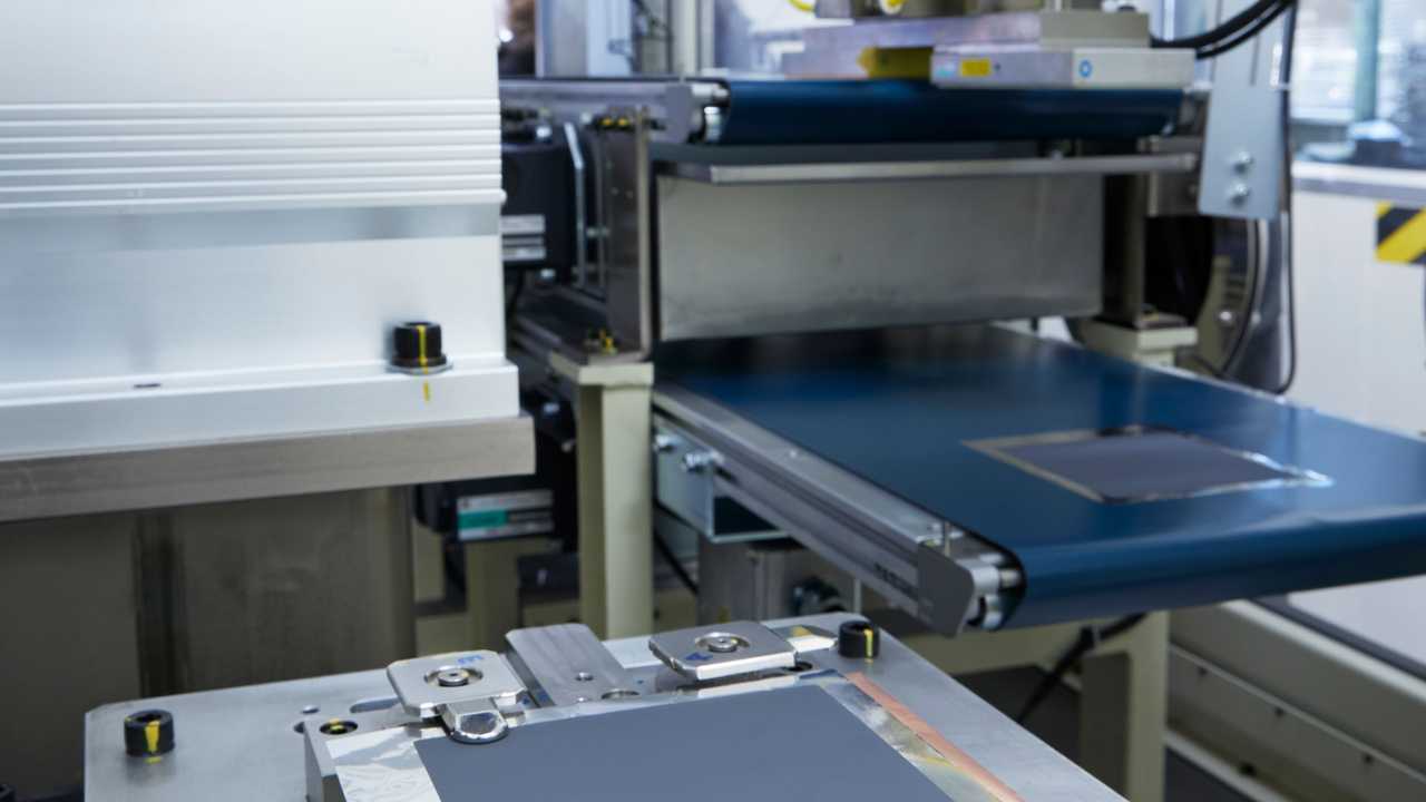 Impianto Nissan per le batterie allo stato solido