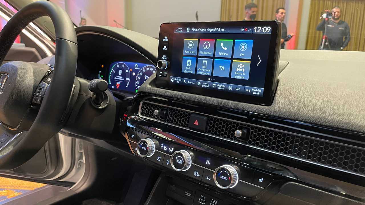 Honda Civic 2022 dal vivo
