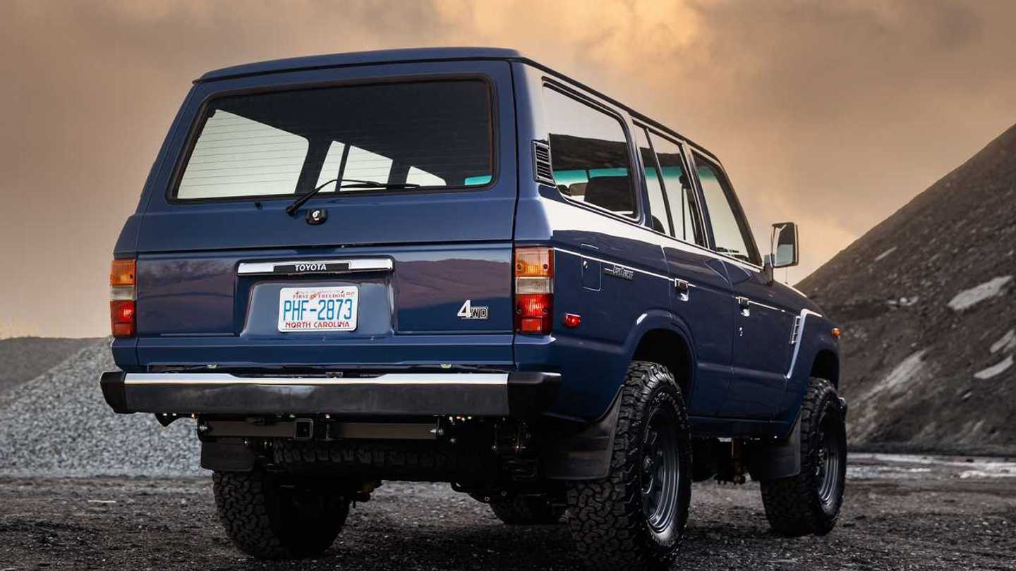 Este Toyota Land Cruiser FJ62 de 1988 es un genial restomod