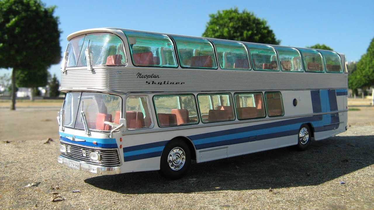 Neoplan NH22 Skyliner (1)