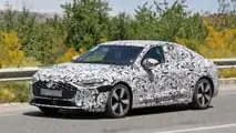 Photo d'espionnage latérale de l'Audi A5 Sportback